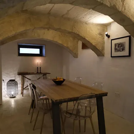 Charming Nyaraló Għargħur